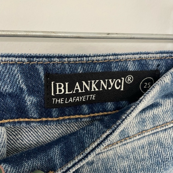 New! Blank NYC, 25, The Lafayette High Rise Wide Flare distressed med wash denim - Picture 4 of 10